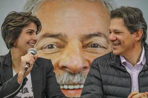 Posição política do MST em relação ao 2° turno das eleições presidenciais no Brasil Posição política do MST em relação ao 2° turno das eleições presidenciais no Brasil