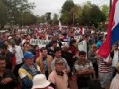 campesinos presionan para que se implemente la ley de emergencia de la agricultura familiar y rechazan la violencia