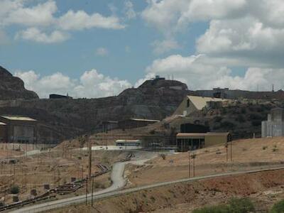 Fox y Calderón cedieron casi 10 millones de hectáreas a mineras