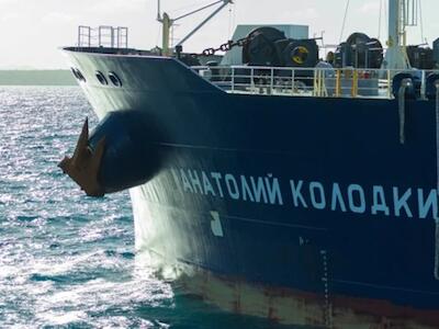 Esta é a segunda viagem do navio Anatoly Kolodkin à ilha levando petróleo | Crédito: Presidência de Cuba/Reprodução