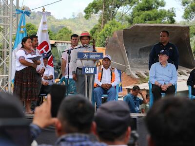 Autoridades ancestrales de Los Copones exigen finalizar carretera Zona Paz en Ixcán