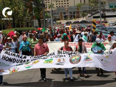 Campesinos hondureños denuncian crisis agraria y represión