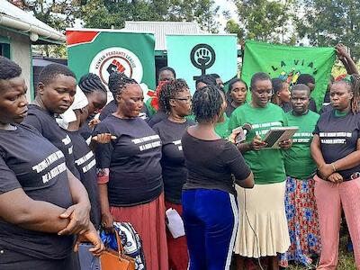 Cómo las semillas transgénicas e híbridas afectan la salud mental y física de agricultores