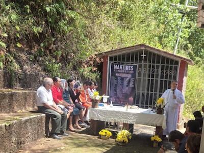 La masacre de El Calabozo dejó como saldo a más de 200 víctimas. Los familiares y sobrevivientes esperan justicia, verdad, y garantías de no repetición. Foto: Diario Co Latino / Cortesía.