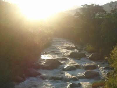 ¿Cuánta agua se consume para producir energía?