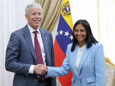 Deuda de Venezuela: ¿quién debe qué a quién bajo la tutela neocolonial de Estados Unidos? Por una auditoría ciudadana de la deuda, las cuentas públ...