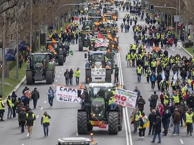 El campo español vuelve a las calles del 26 al 30 de enero contra los recortes de la PAC y Mercosur