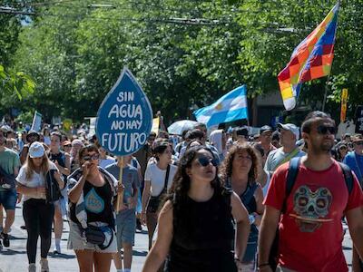 El poder detrás del poder: las mineras beneficiadas si se reforma la Ley de Glaciares
