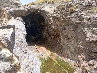 Ex mina “Solución” en Hampaturi continúa generando contaminación acuífera