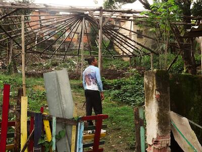 Mestre Jagunço conduz a Casa de Bambas em Cordovil, no Rio de Janeiro | Crédito: Isabella Kariri/@bellakariri