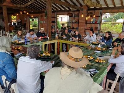 Integrantes de la Mesa Ambiental de Jericó se han reunido con elementos de seguridad, ante el clima de violencia en la región. Foto: cortesía Lina María Velásquez.