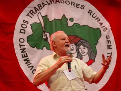 Reconhecido pela atuação em defesa dos direitos sociais e da reforma agrária, Stedile passará a compor um grupo de personalidades importantes que também já receberam a honraria, como Pepe Mujica, Lula, Milton Nascimento, Conceição Evaristo e João Goulart, Padre Julio Lancellotti e Marta Silva | Crédito: Elineudo Meira / @fotografia.75