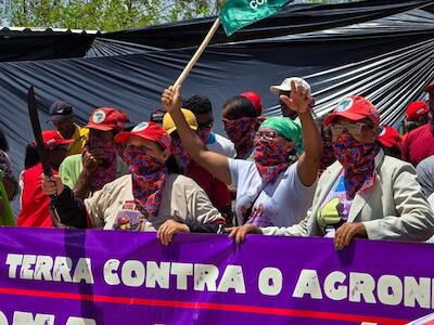 Mulheres Sem Terra ocupam a mineradora no Agreste Alagoano. Foto: MST-AL