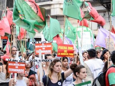 “La comida es un derecho, no una mercancía”