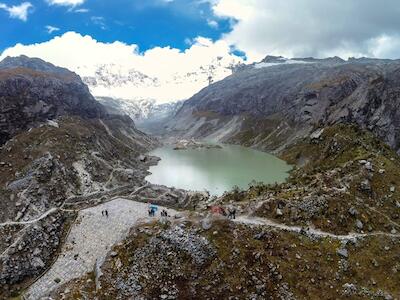 Quebrada Llaca, en el Parque Nacional Huascarán, un sector sin actividad minera, a diferencia de otras zonas de esta área natural donde avanza la extracción ilegal de minerales.  Foto: Gobierno Regional de Áncash