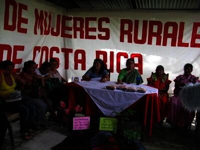 La tierra, el campo y las mujeres que Costa Rica no quiere ver