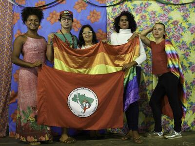 Unificar as lutas e ocupar os espaços são estratégias de resistência das pessoas LGBT. Foto: Manuela Hernandez / MST