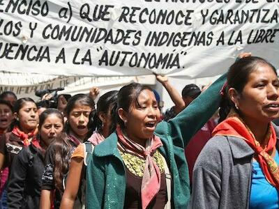 Los tropiezos de una consulta cuestionada