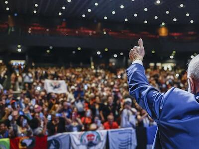 A programação também incluiu a assinatura de nove decretos de interesse social para desapropriação de áreas destinadas a comunidades quilombolas, em sete estados. Foto: Ricardo Stuckert / PR