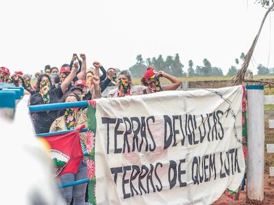 Ocupação de mulheres do MST no Pontal do Paranapanema (SP) denuncia lei que facilita regularização de terras griladas por latifundiários | Crédito: Divulgação / MST