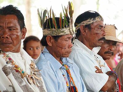 Indígenas denuncian que los menonitas y la empresa Aliar les impiden el acceso a territorios restituidos en Puerto Gaitán (Meta). Varios integrantes de esta iglesia cristiana enfrentan procesos judiciales por daño ambiental y afectación al pueblo ancestral.