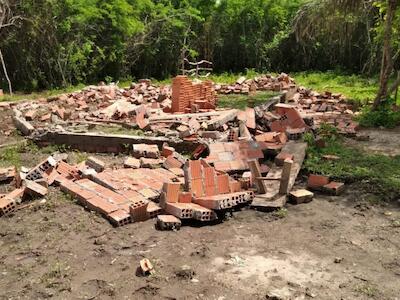 Na manhã de 28 de fevereiro, quatro casas do território campestre foram demolidas pela ação dos invasores. Foto: registro da comunidade
