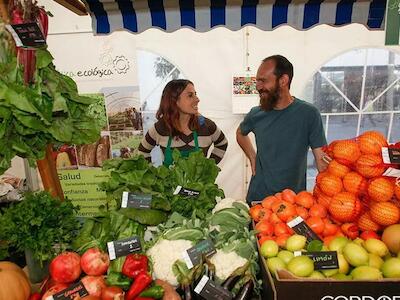 Los activistas visitarán el Ecomercado de Córdoba con productores locales | MADERO CUBERO 