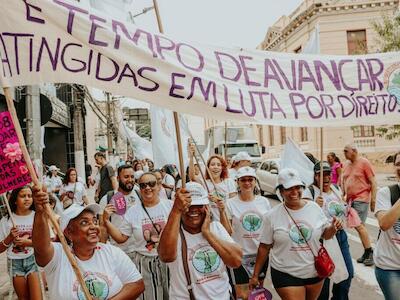 Jornada de Lutas do MAB reúne 1.000 mulheres em Brasília (DF) para reivindicar os direitos dos atingidos por barragens