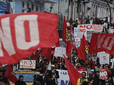 ¡No somos tu hacienda, tu colonia, tu patio trasero!