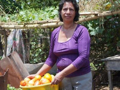 Lucila Reyes de la comunidad Marlon Alvarado en Santa Teresa, Carazo (foto: Asociación de Trabajadores del Campo)
