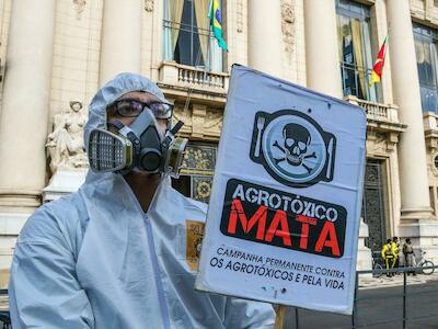 Protesto contra PL dos agrotóxicos no Rio Grande do Sul. Foto: Leandro Molina