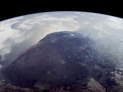 Imagen tomada por la tripulación del Apolo 11 de camino a casa. FOTO:NASA (Imagen restaurada por Toby Ord)
