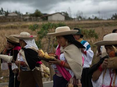 Ceremonia de la Uyanza, en Mojandita, Otavalo, Imabura, Ecuador. Foto: Iván Castaneira