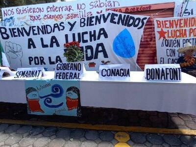 Pueblos de la región Izta Popo, en Puebla, enjuiciaron a la empresa Bonafont por el abuso en la sobreexplotación de sus fuentes de agua. Foto de Jana X