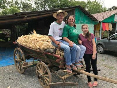 Trajetórias da conservação da agrobiodiversidade no Centro-Sul do Paraná: das sementes crioulas aos derivados de milho ecológico