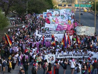 Marcha en el 37 Encuentro Plurinacional Jujuy 2024.
