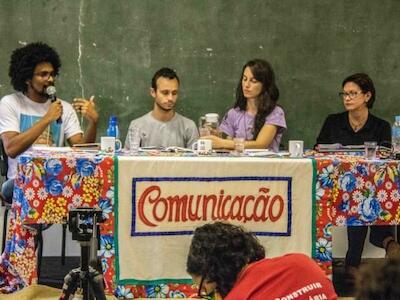 A comunicação Sem Terra mostra a cara desse país