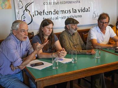 Ambientalistas denuncian “relación directa” entre aumento de forestación y cianobacterias