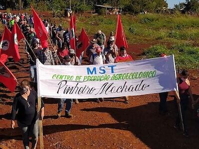 Após ter lavoura destruída, MST inaugura Centro de Produção Agroecológica no local