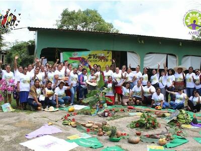 Campesinas se reúnen en la Escuela de Agroecología Margarita Murillo para conmemorar el Día de la Soberanía Alimentaria