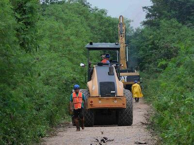 La construcción del Tren recorrerá a partir de 2023 cerca de 1,554 kilómetros en siete tramos con 19 estaciones para transporte de pasajeros locales, turistas y carga (Foto: EFE/ Cuauhtémoc Moreno)