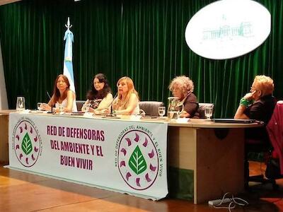 El arraigo como modo de resistencia ecofeminista