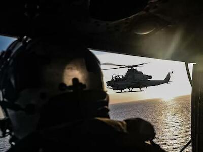 Fuerzas militares de Estados Unidos en maniobras en el Caribe frente a Venezuela. Imagen: Emily Hazelbaker / Marines EEUU