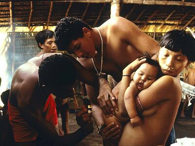 La minería ilegal está destruyendo a los Yanomami