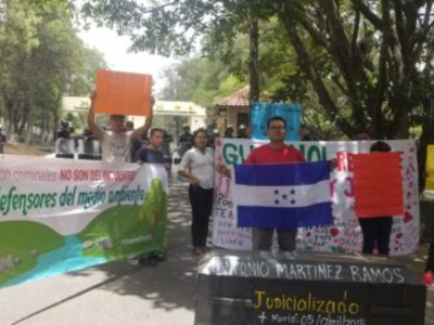 - Foto tomada de: No nos olvidamos de Honduras