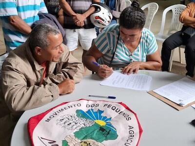 O Sonho: Assentados do MPA e MST em Ponto Novo assinam Contrato de concessão (CCDRU)