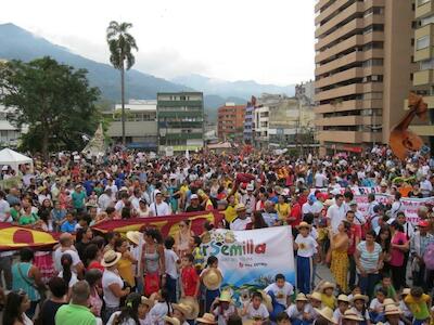 Organizaciones ambientalistas preparan movilización contra la minería contaminante y el fracking