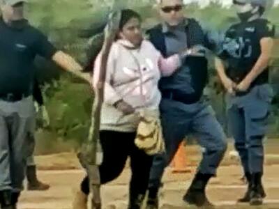 Represión contra mujeres wichis, pedían por la liberación de un detenido y justicia en sus territorios