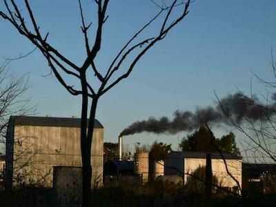 Vecinos de Marcos Paz reclaman el cierre definitivo del incinerador de residuos industriales tóxicos