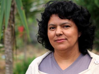 2015_BertaCaceres_Profile-700x454